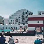 Townhouse With Garden And Free Parking Apartment *