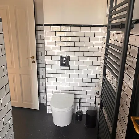 Townhouse With Garden And Free Parking Odense